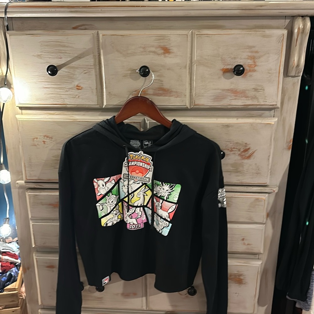 Pokémon championship crop hoodie size small 2023